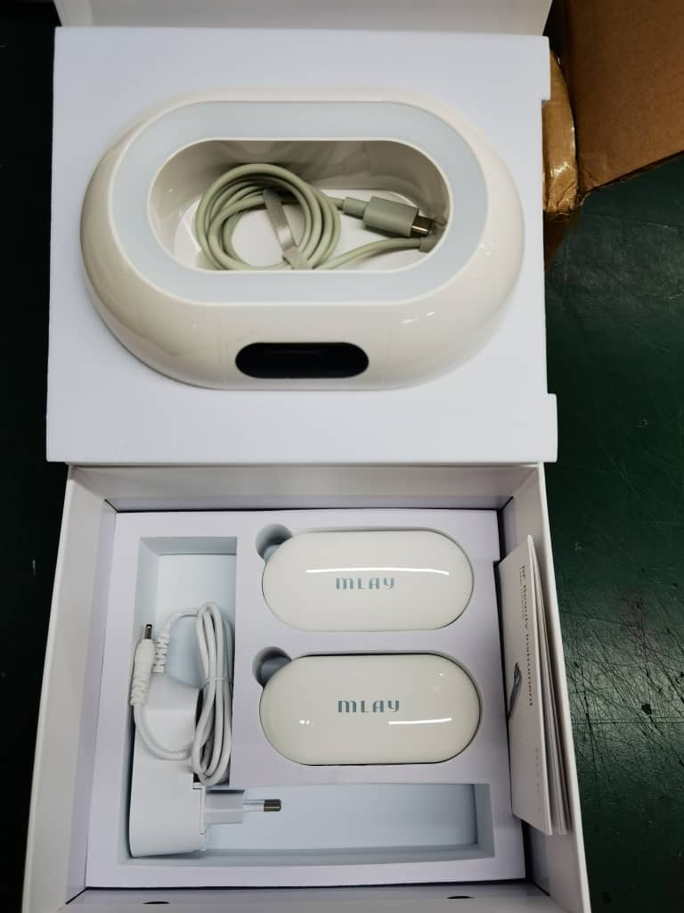 Portable facial Radio Frequency (RF) Skin Tightening Device